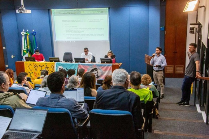 Conselho de Ensino Pesquisa e Extensão (Cepe) da UnB aprovou política de cotas para ingresso na universidade