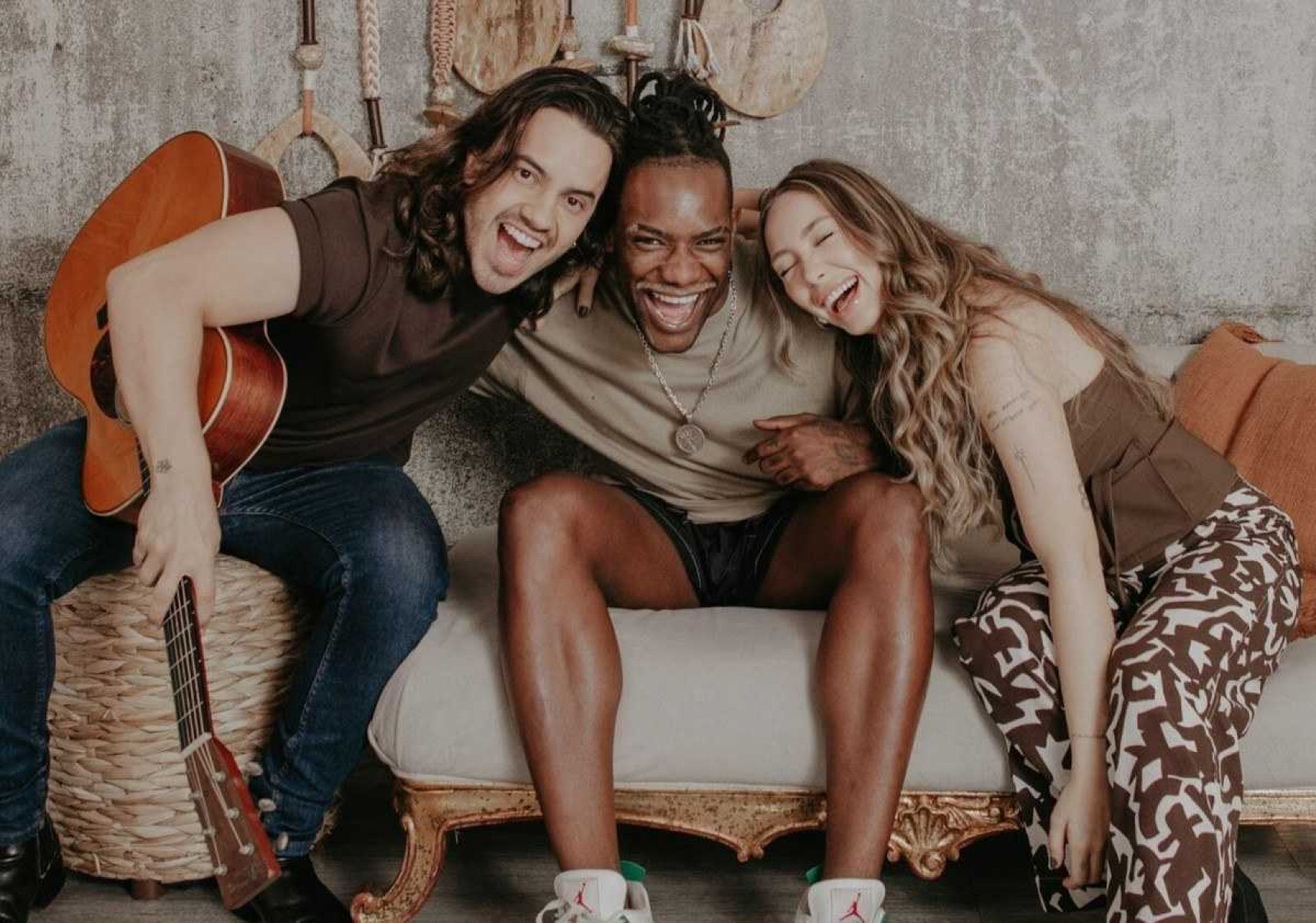 Pelé MilFlows e a dupla MAR ABERTO lançam música inédita nesta quinta-