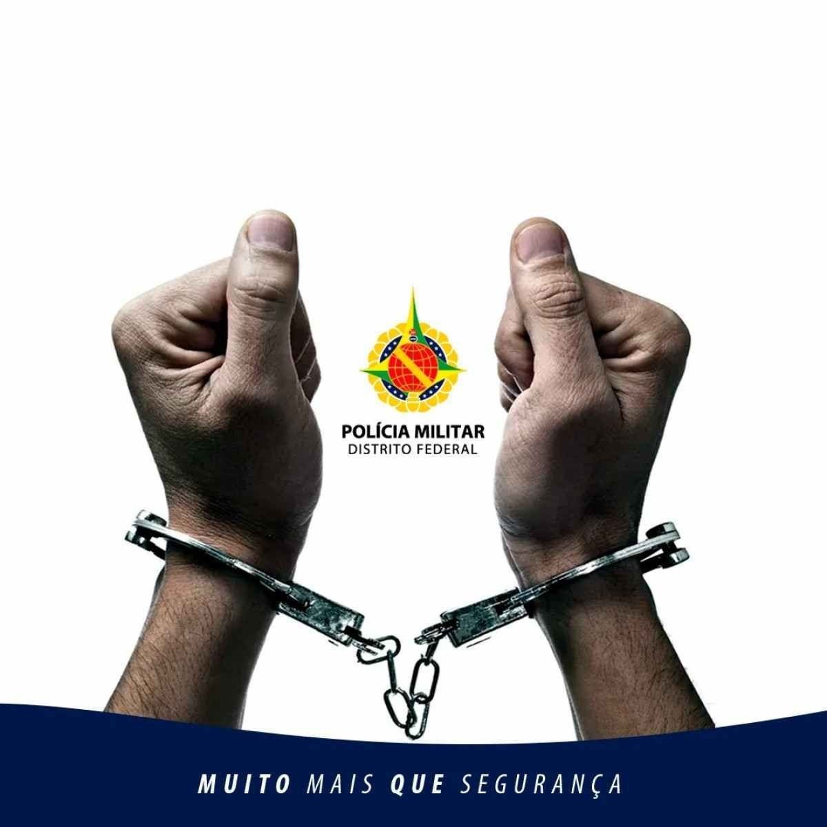 No Guará, homem bate em carro de policial, a agride e tenta fugir