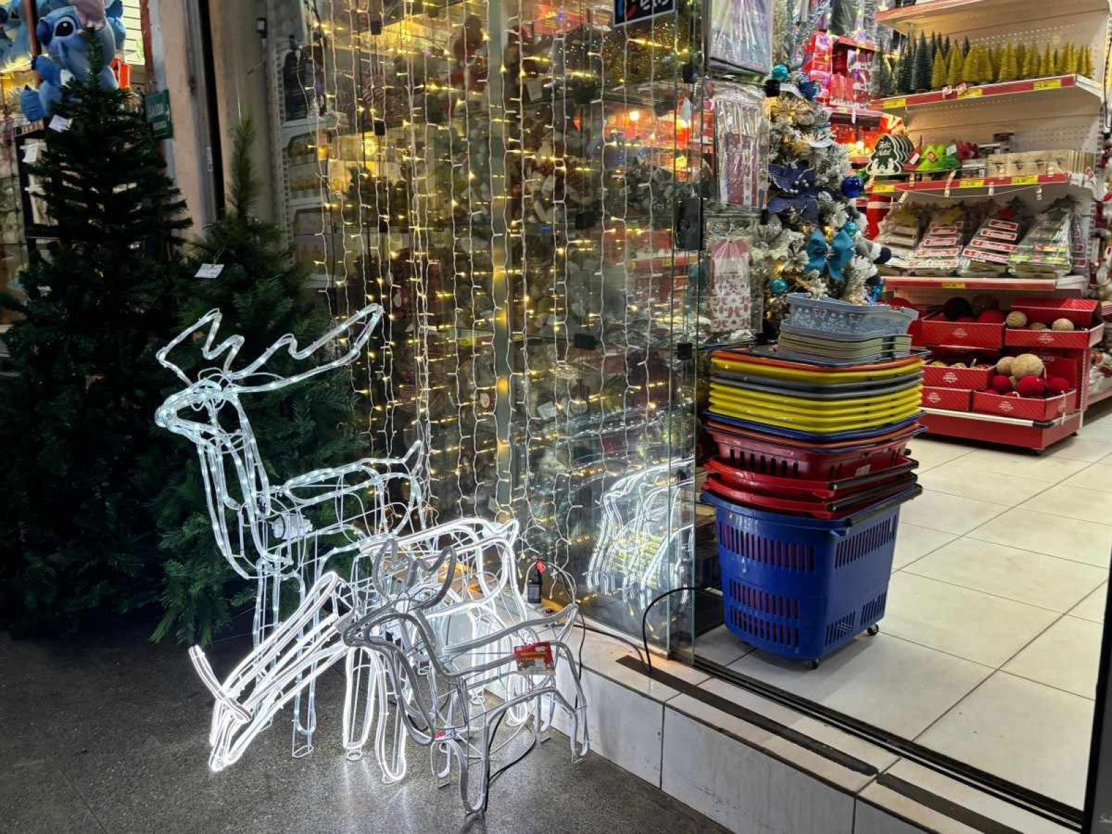 Além da árvore, que outros itens não podem faltar na decoração de Natal?