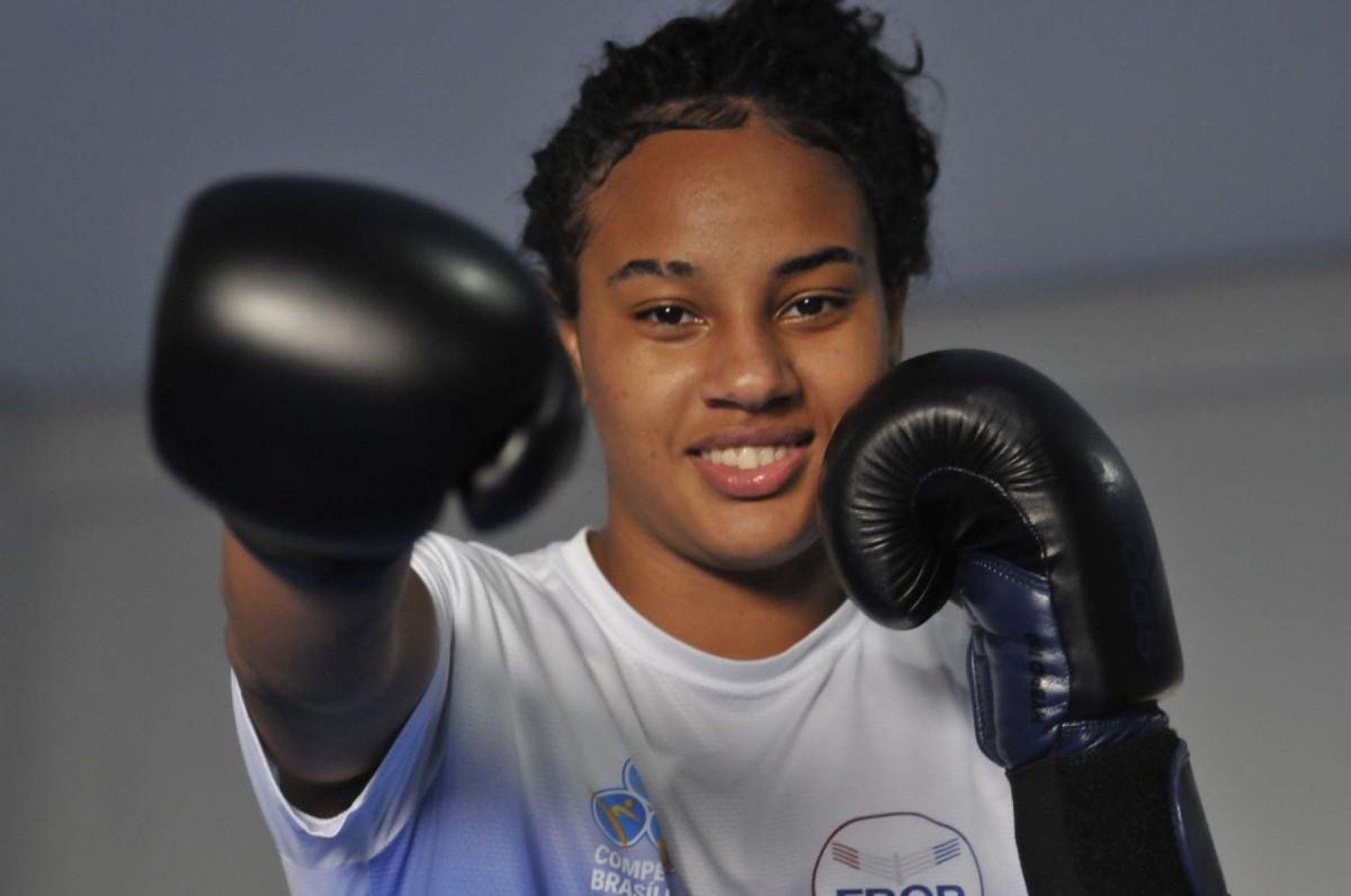 Conheça Sarah Souza, promessa candanga do boxe no Mundial Estudantil 