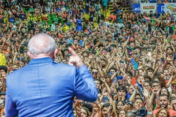 Nos últimos dias, Lula esteve em quatro capitais. Desempenho do PT e de nomes apoiados pelo governo, no 1º turno, facilitou avanço do PSD e do PL -  (crédito: Ricardo Stuckert/PR)