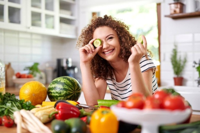 Equilíbrio alimentar ajuda a manter a saúde dos olhos (Imagem: gpointstudio | Shutterstock)  -  (crédito: EdiCase)