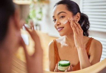 O ressecamento pode prejudicar a saúde da pele (Imagem: Rido | Shutterstock) -  (crédito: EdiCase)