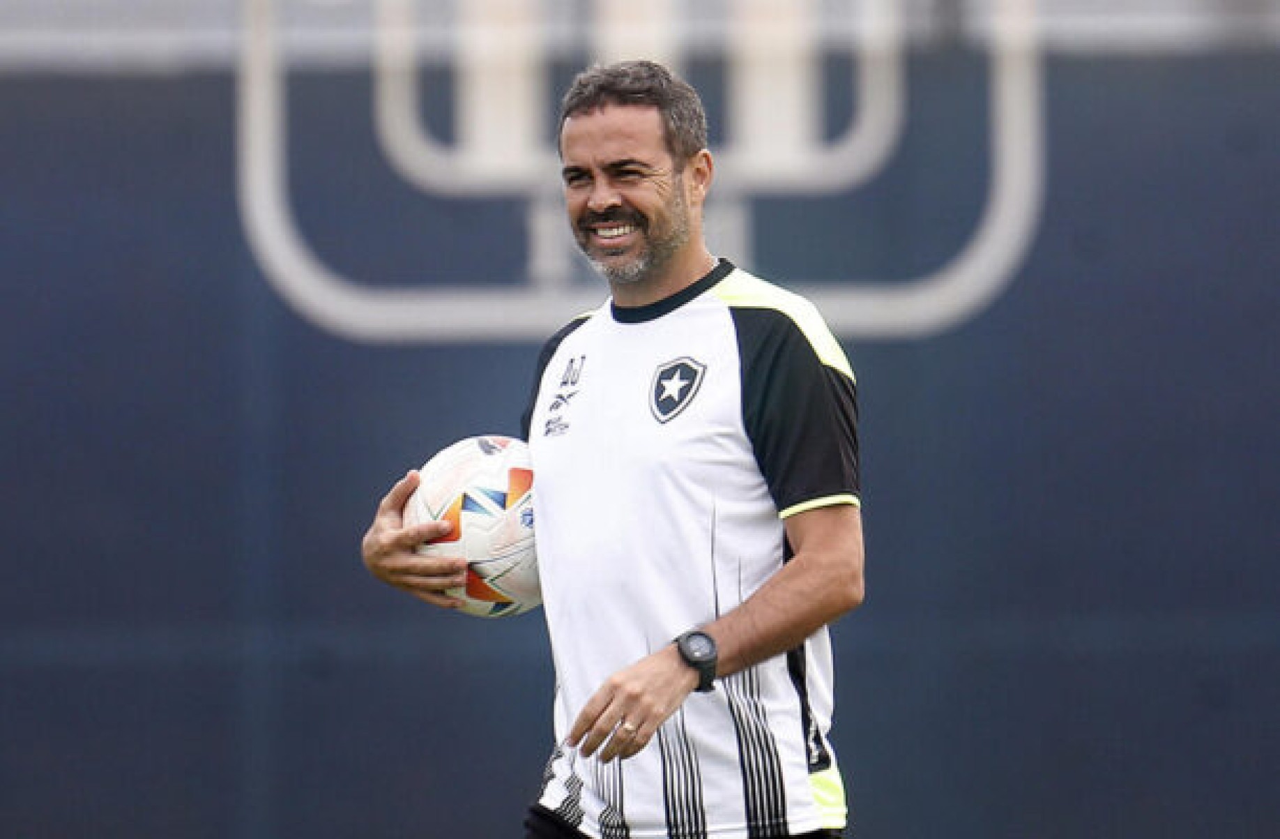 Artur Jorge: ‘Botafogo confirmou o que eu pensava. Um gigante adormecido’