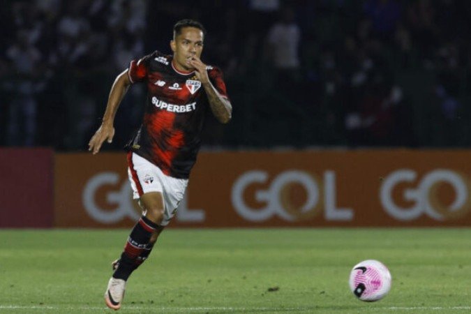 Igor Vinícius busca ser o nome ideal para a lateral-direita do São Paulo - (crédito: Foto: Rubens Chiri / São Paulo) Igor Vinícius busca ser o nome ideal para a lateral-direita do São Paulo - (crédito: Foto: Rubens Chiri / São Paulo)