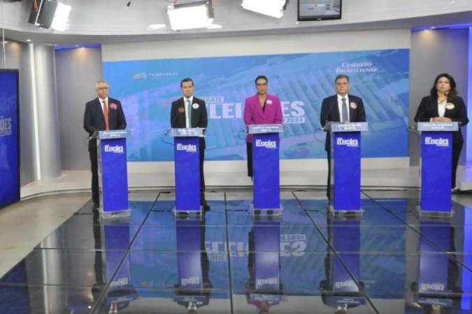  22/10/2024  Crédito: Minervino Junior/CB/D.A Press. Correio Braziliense e a TV Brasília promovem um debate com os candidatos das cinco chapas inscritas para a eleição da OAB 2024 . Chapa Número 01. Paulo Maurício Siqueira, Chapa Número: 10 Cléber Lopes, Chapa Número 20 Everardo Gueiros, Chapa  Número 33, Cris Damasceno e Chapa Número: 99 Karolyne ( Karol ) Guimarães. -  (crédito:  MINERVINO JUNIOR                    )