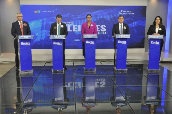  22/10/2024  Crédito: Minervino Junior/CB/D.A Press. Correio Braziliense e a TV Brasília promovem um debate com os candidatos das cinco chapas inscritas para a eleição da OAB 2024 . Chapa Número 01. Paulo Maurício Siqueira, Chapa Número: 10 Cléber Lopes, Chapa Número 20 Everardo Gueiros, Chapa  Número 33, Cris Damasceno e Chapa Número: 99 Karolyne ( Karol ) Guimarães. -  (crédito:  MINERVINO JUNIOR                    )