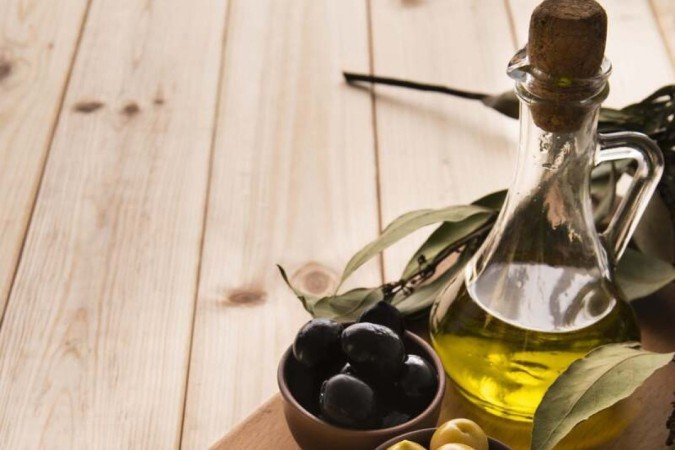 Azeites de oliva de duas marcas foram proibidos pela Anvisa - (crédito: Reprodução/Freepik) Azeites de oliva de duas marcas foram proibidos pela Anvisa - (crédito: Reprodução/Freepik)