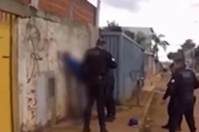 Homem foi preso em Taguatinga -  (crédito: PMDF/Divulgação)