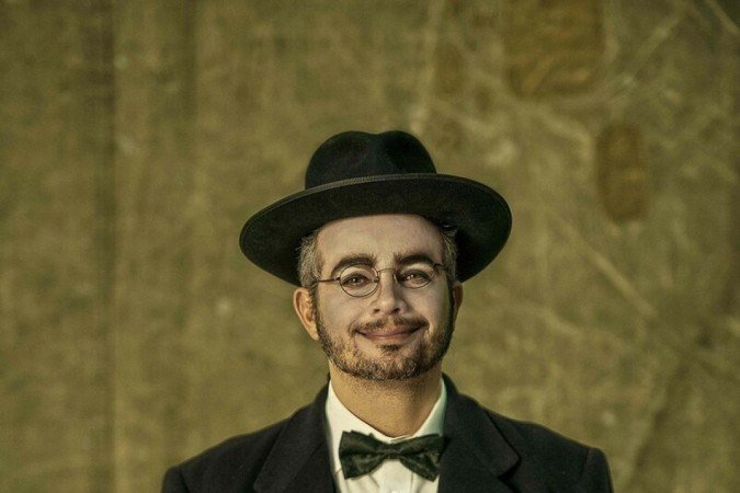 Um beijo em Franz Kafka
Direção: Eduardo Figueiredo. Com Maurício Machado e Anderson di Rizzi. Amanhã, às 20h, e domingo, às 19h30, no Teatro Unip (SGAS 913 Seul). Ingressos: entre R$ 120 e R$ 25, no Sympla e na Belini. Não recomendado para menores de 16 anos
