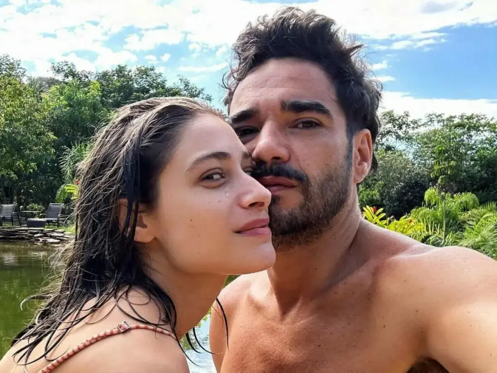 Luisa Arraes e Caio Blat
 -  (crédito: Reproduçã/Instagram/@caioblat)