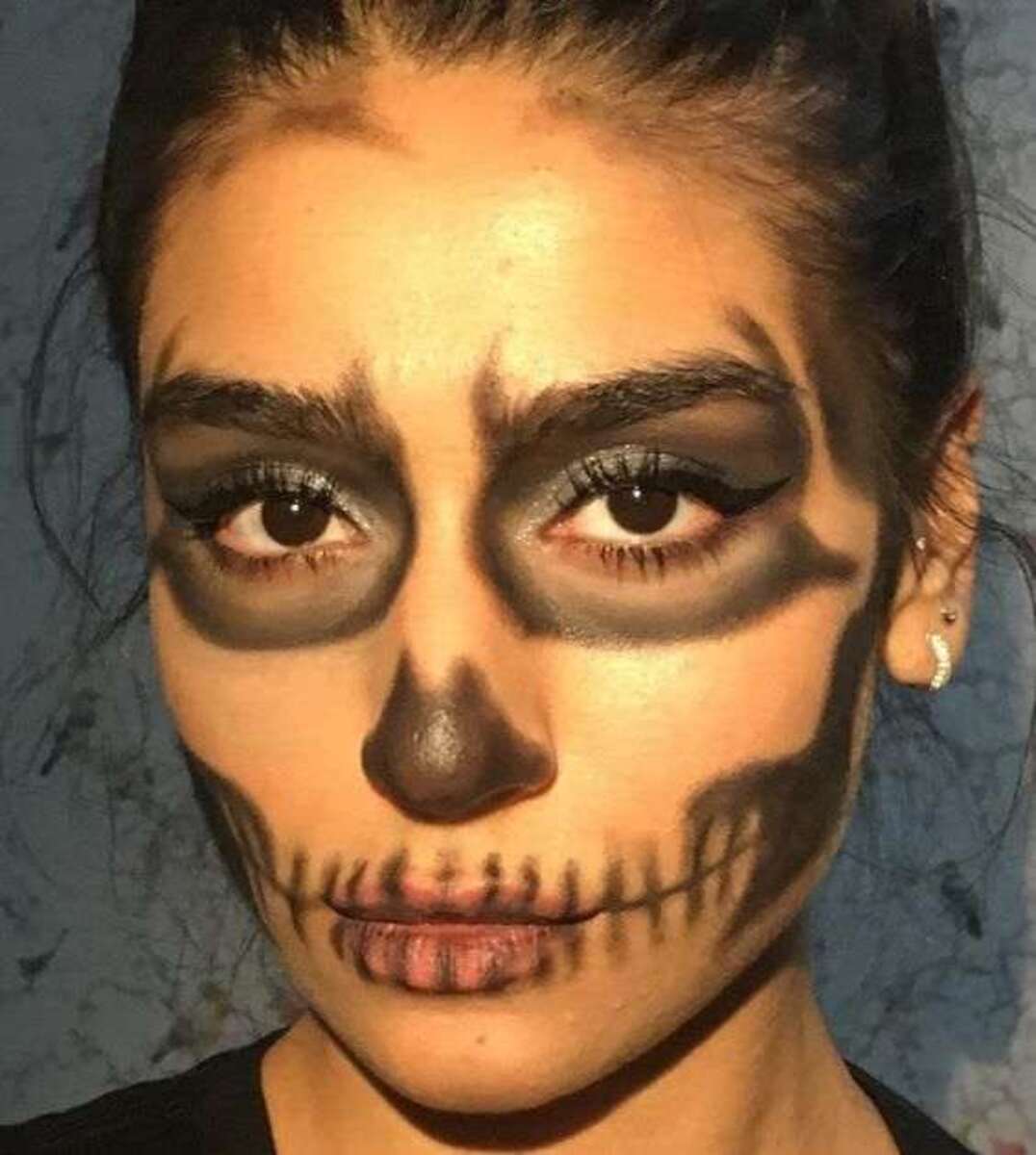 Veja dicas para combinar beleza e criatividade na make de Halloween