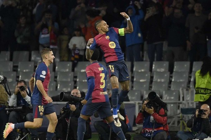 Com os três anotados nesta quarta-feira (23), o brasileiro chegou à marca de quatro gols em três partidas na Liga dos Campeões       -  (crédito: Josep LAGO / AFP)