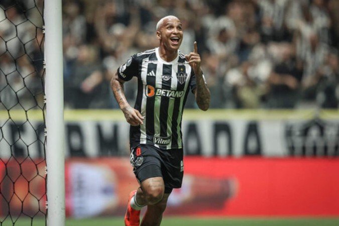 Deyverson comemora vitória do Atlético -  (crédito: Foto: Pedro Souza / Atlético)