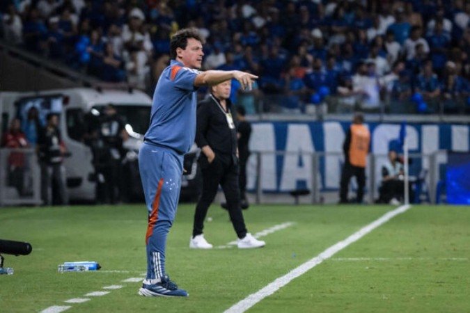 Diniz não conseguiiu levar o CRuzeiro à vitória em casa no jogo de ida da semifinal da Sul-Americanas - (crédito: Foto: Gustavo Aleixo/Cruzeiro) Diniz não conseguiiu levar o CRuzeiro à vitória em casa no jogo de ida da semifinal da Sul-Americanas - (crédito: Foto: Gustavo Aleixo/Cruzeiro)