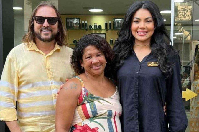 Atriz e empresária Yara Castanha e o terapeuta Sandro Barros com Tatiane - (crédito: Divulgação) Atriz e empresária Yara Castanha e o terapeuta Sandro Barros com Tatiane - (crédito: Divulgação)
