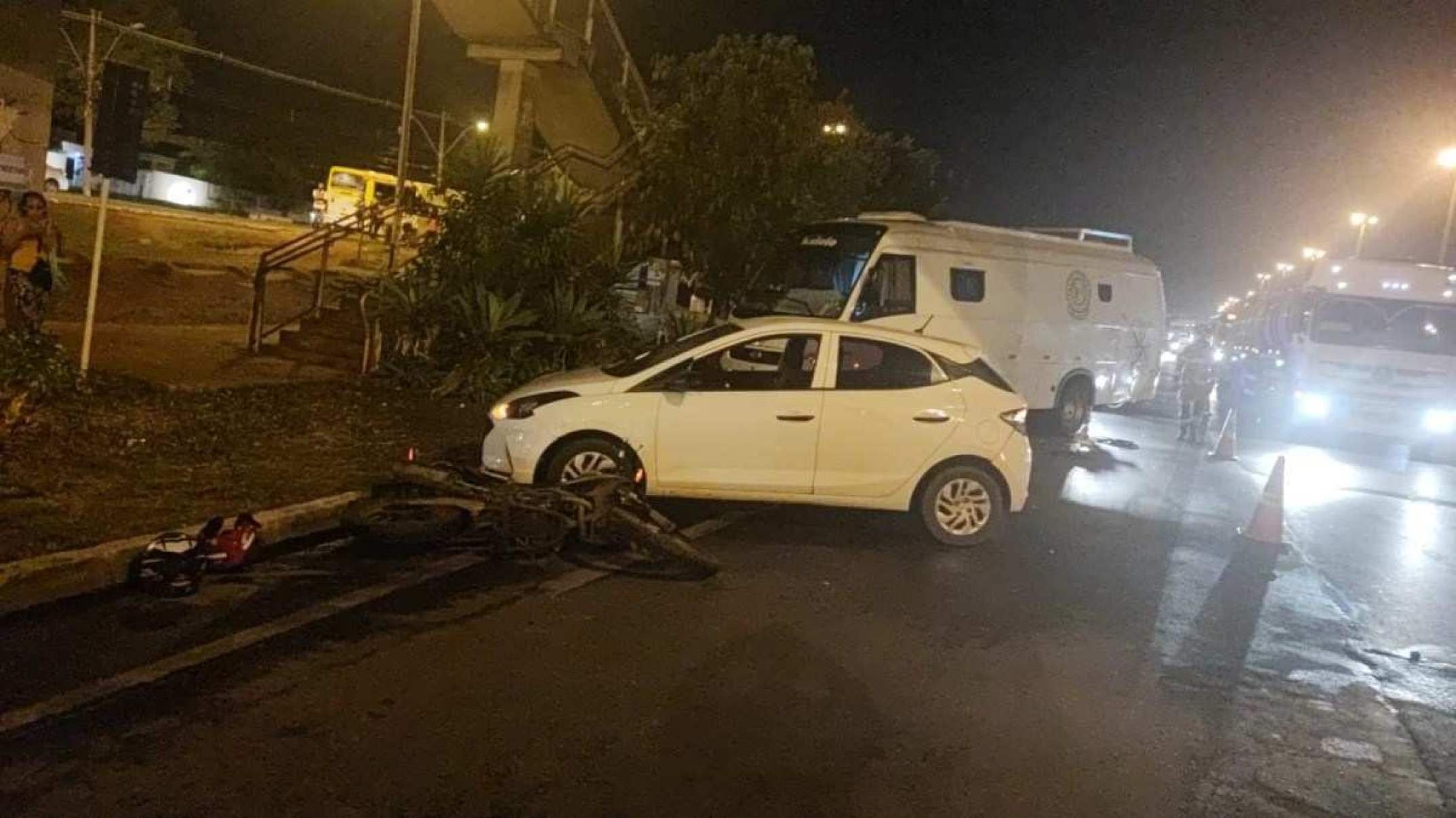 Acidente na BR-040 deixa pessoas feridas nesta quarta-feira (23/10)