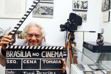 Vladimir Carvalho tinha 89 anos, dirigiu muitos filmes em Brasília e foi professor da Universidade de Brasília -  (crédito:  Ana Rayssa/CB/D.A.Press. Brasil. Brasilioa - DF. Cidades. Serie Brasilia Sexagenaria. Cinesta Vladimir Carvalho. )