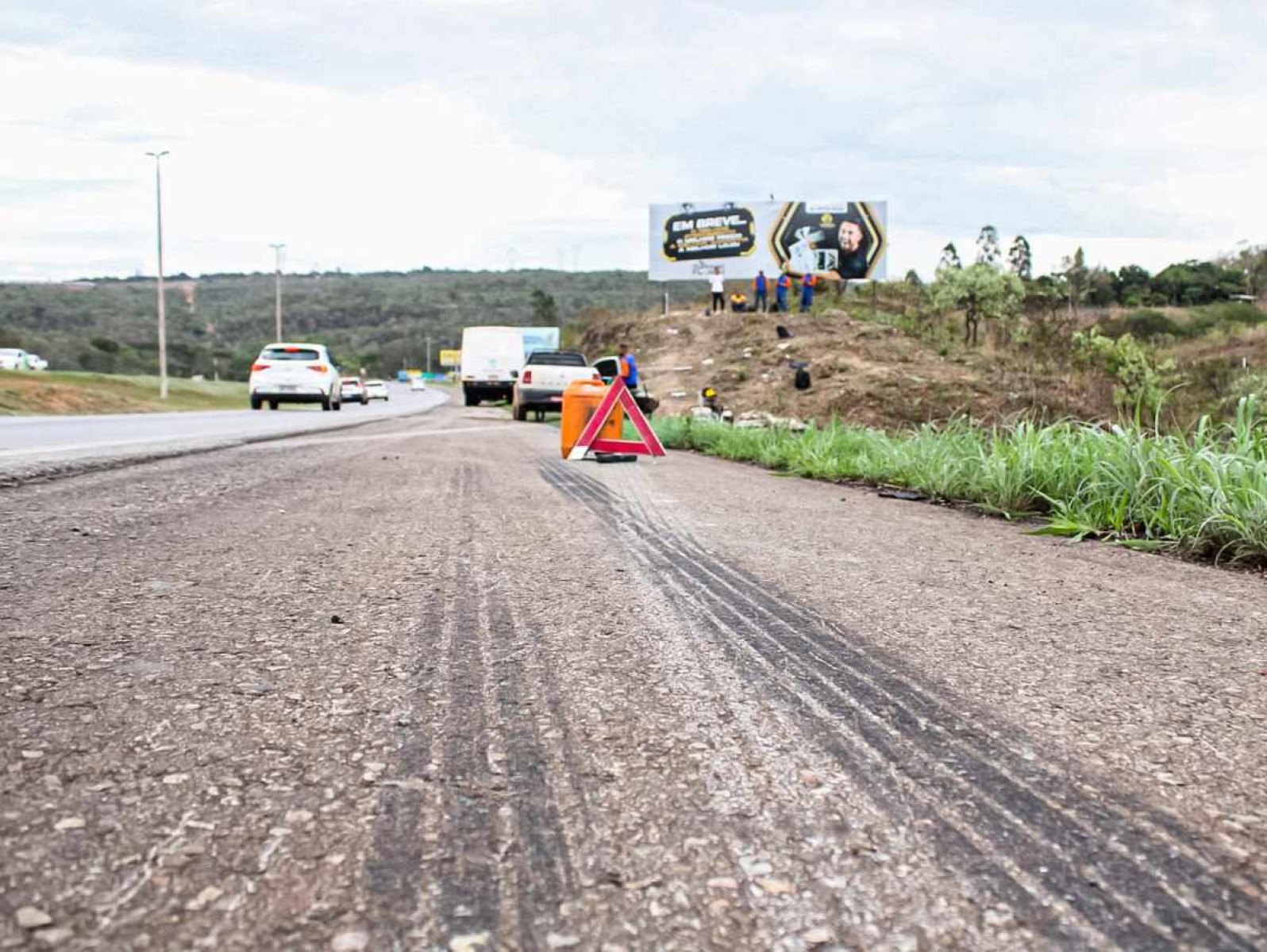 Motorista que atropelou trabalhadores na BR-070 alegou ser 