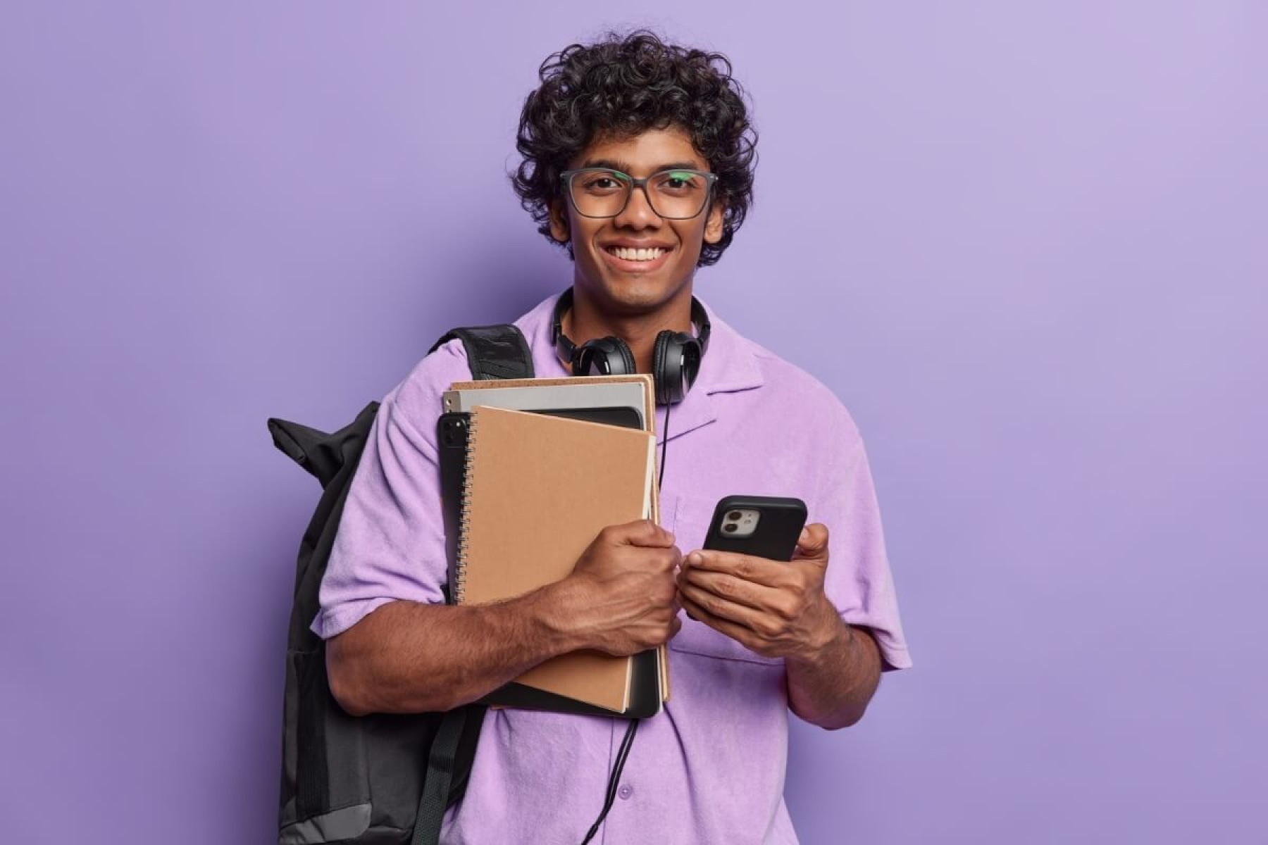 O uso excessivo do celular pode comprometer o aprendizado (Imagem: Wayhome Studio | Shutterstock) -  (crédito: EdiCase)