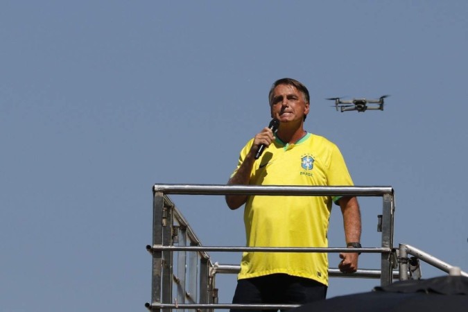 A Polícia Federal identificou mensagens sobre a reunião de Bolsonaro com general no celular do tenente-coronel Mauro Cid -  (crédito: Fernando Frazão/Agência Brasil)