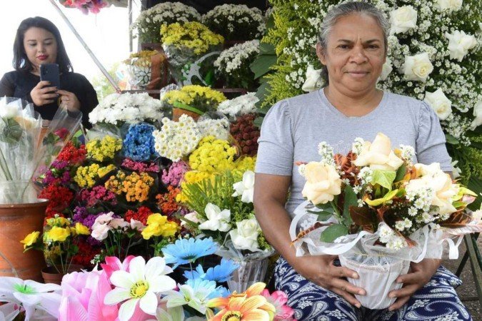 A vendedora Francisca disse que as margarida são uma das mais procuradas