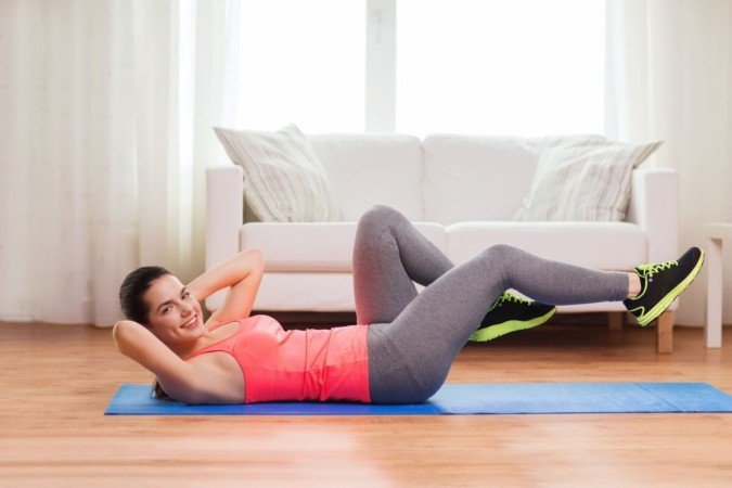 Exercícios abdominais fortalecem o core, região do corpo fundamental para saúde (Imagem: Ground Picture | Shutterstock) - (crédito: EdiCase) Exercícios abdominais fortalecem o core, região do corpo fundamental para saúde (Imagem: Ground Picture | Shutterstock) - (crédito: EdiCase)