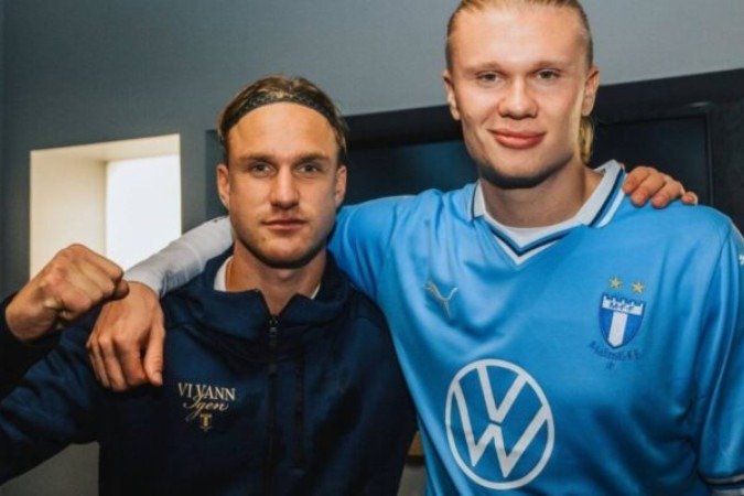 Haaland prefere prestigiar tÃtulo de amigo e falta cerimÃŽnia da Bola de Ouro - (crédito: Foto: Divulgação/Malmö FF) Haaland prefere prestigiar tÃtulo de amigo e falta cerimÃŽnia da Bola de Ouro - (crédito: Foto: Divulgação/Malmö FF)