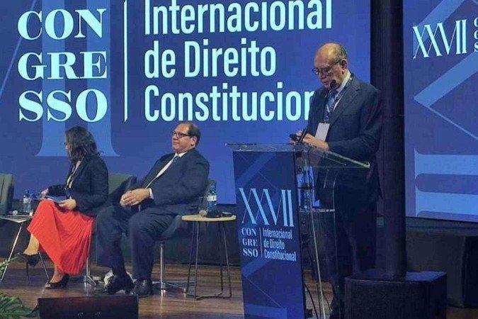 O ministro Gilmar Mendes durante participação no XXVII Congresso Internacional de Direito Constitucional, realizado pelo IDP - (crédito: Renato Souza/CB/D.A Press) O ministro Gilmar Mendes durante participação no XXVII Congresso Internacional de Direito Constitucional, realizado pelo IDP - (crédito: Renato Souza/CB/D.A Press)
