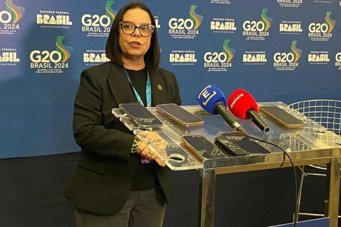 Na imagem, a presidente da Coordenação de Aperfeiçoamento de Pessoal de Nível Superior (Capes), Denise Pires de Carvalho - (crédito: Mayara Souto/CB/D.A Press) Na imagem, a presidente da Coordenação de Aperfeiçoamento de Pessoal de Nível Superior (Capes), Denise Pires de Carvalho - (crédito: Mayara Souto/CB/D.A Press)