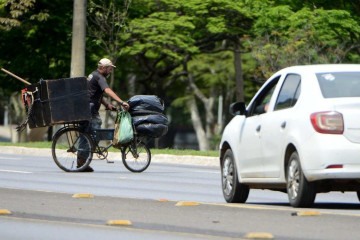 Obra reúne pesquisas, análises e proposições de diversos profissionais que estudam o urbanismo de Brasília -  (crédito:  Marcelo Ferreira/CB/D.A Press)