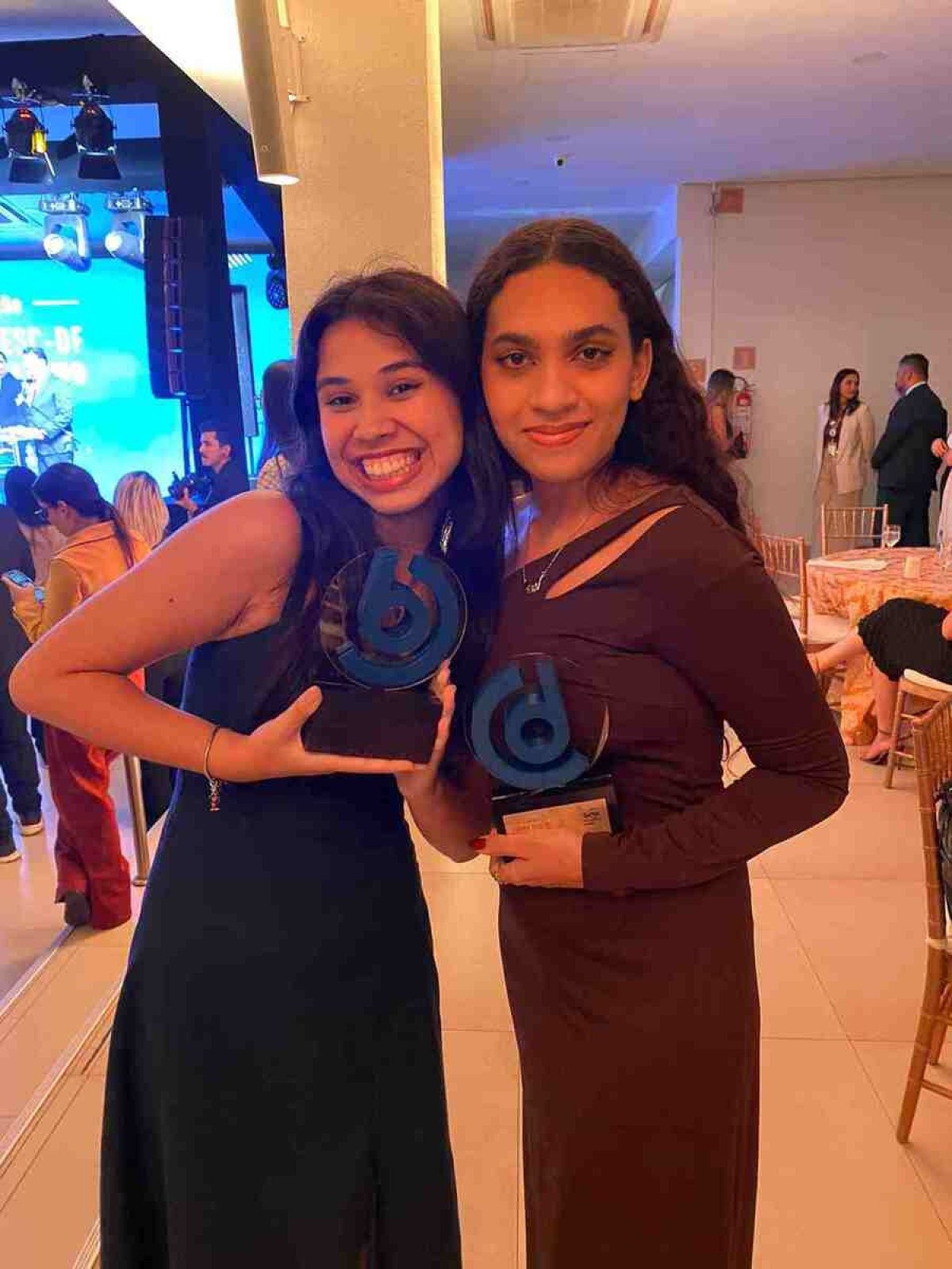 Fernanda Cavalcante e Luiza Marinho 