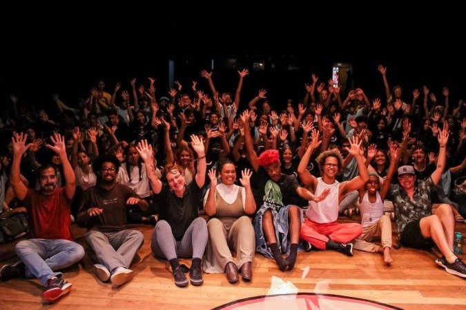 Os alunos do Centro de Ensino Médio 01 do Gama conferiram a peça em primeira mão