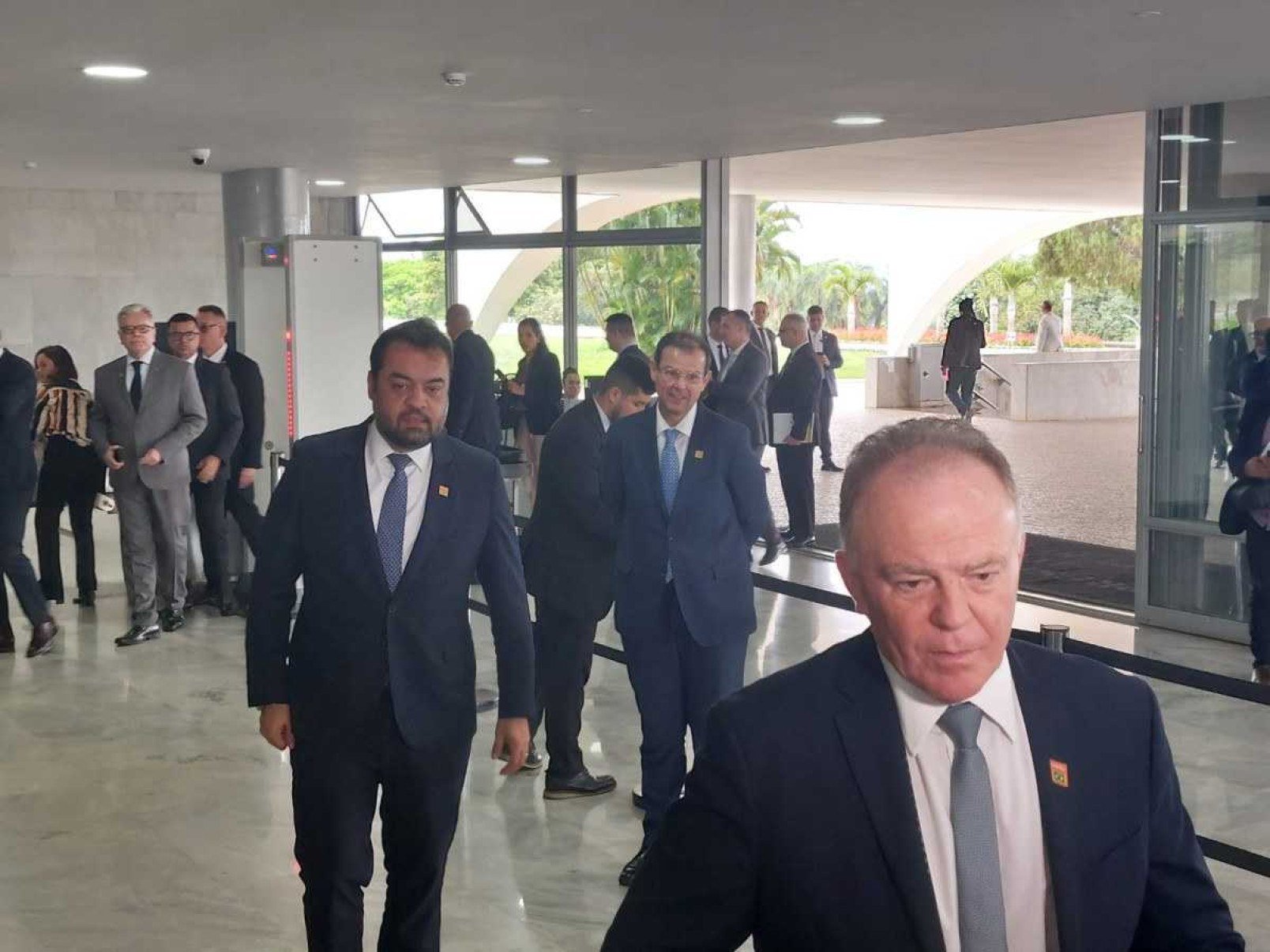 Governadores chegaram ao Planalto na tarde desta quinta-feira (31/10) para reunião com o presidente Lula