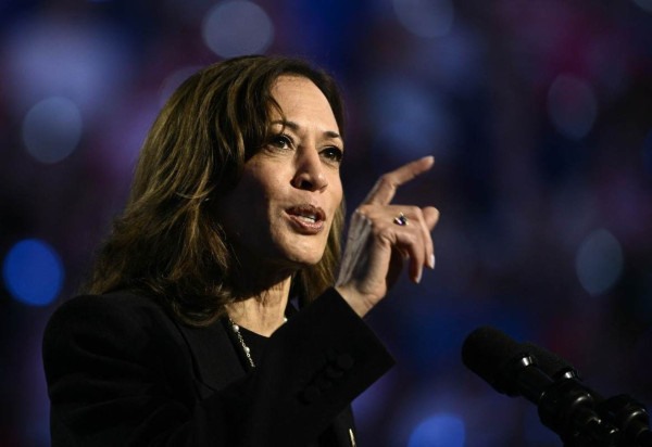 Kamala disse que discursará mais tarde, após o fim da apuração -  (crédito: Bendan Smialowski/AFP)