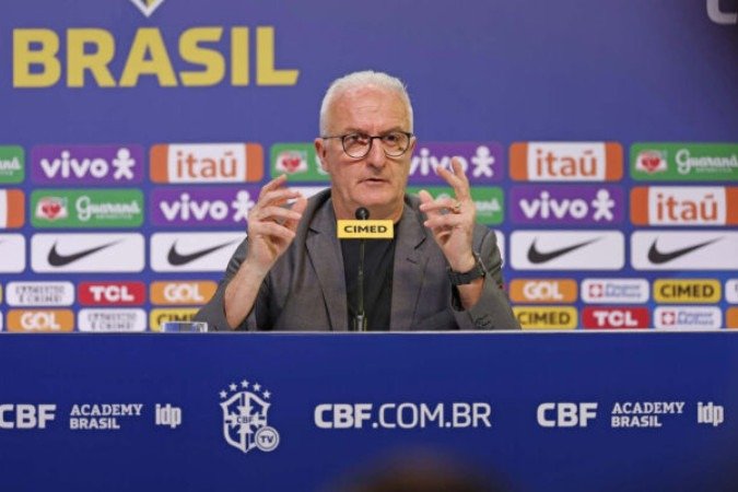 Técnico avalia zaga e ponta direita como posições que o Brasil tem várias opções; Zagueiro Murillo é convocado pela primeira vez -  (crédito: RAFAEL RIBEIRO/CBF)