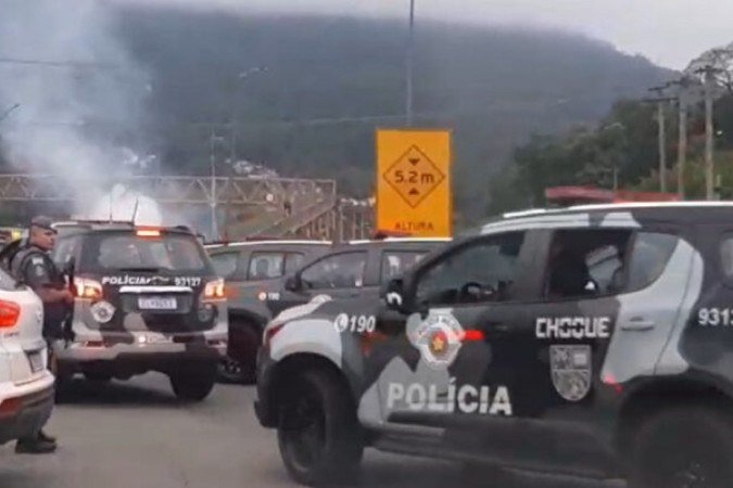 Autoridades estão atrás de seis membros da organizada suspeitos de  participarem do ataque a ônibus da torcida do Cruzeiro -  (crédito: Foto: Instagram/Torcida Mancha Alviverde)