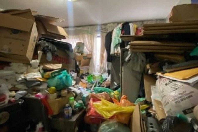 Durante a ação, foram encontrados e removidos não apenas objetos inservíveis, mas também focos de infestação de baratas e roedores - (crédito: Agência Brasília ) Durante a ação, foram encontrados e removidos não apenas objetos inservíveis, mas também focos de infestação de baratas e roedores - (crédito: Agência Brasília )