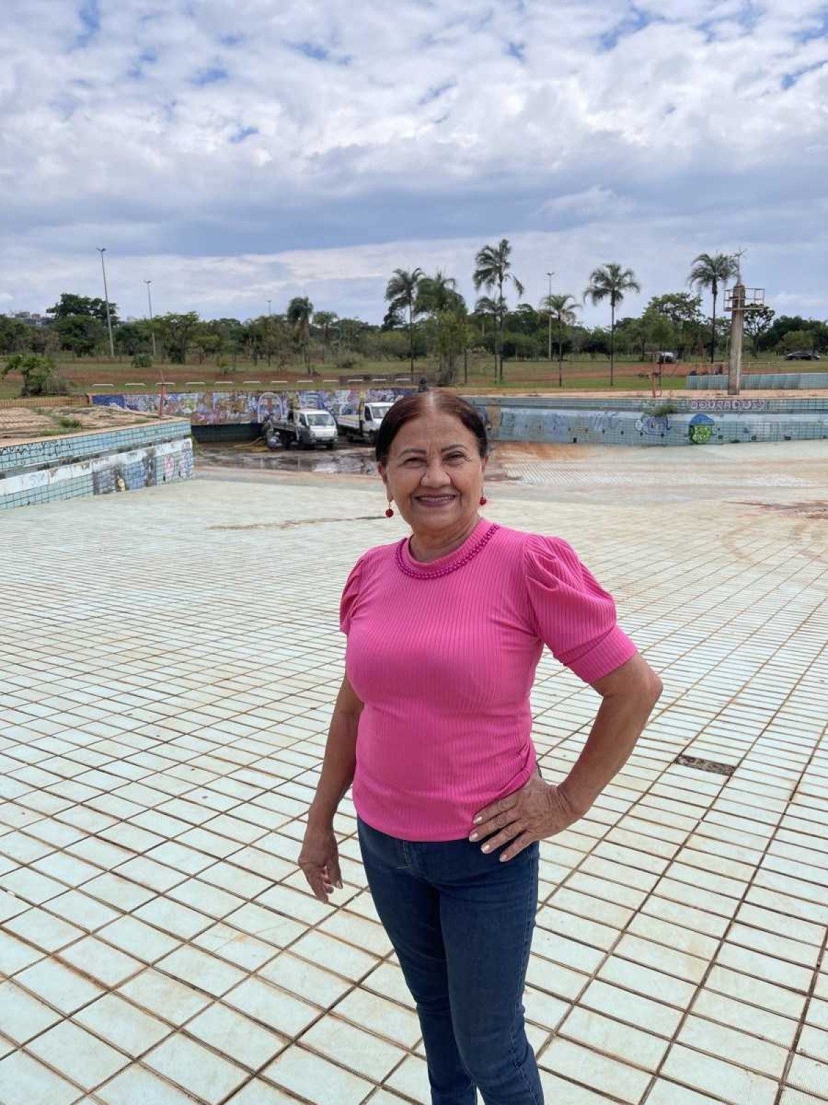 Maria do Socorro conta que será a primeira a pular na nova piscina com ondas