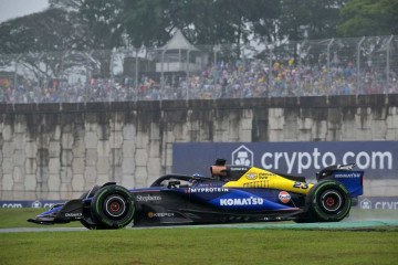 Albon bateu forte durante a classificação e está fora da corrida do GP do Brasil       -  (crédito: AFP)