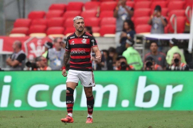 Arrascaeta comemora gol marcado pelo Flamengo na final da Copa do Brasil contra o Atlético-MG, no Maracanã      