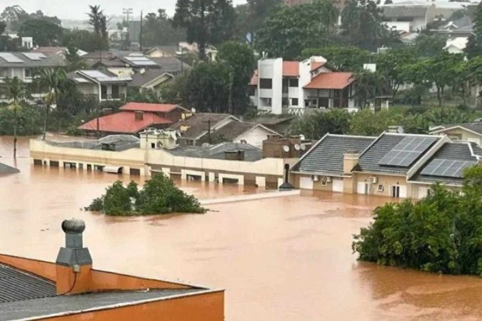  No município de Jaguarão, ao Sul do estado, foi registrado um acumulado de 80 milímetros em cerca de duas horas -  (crédito: Reprodução/Redes Sociais)