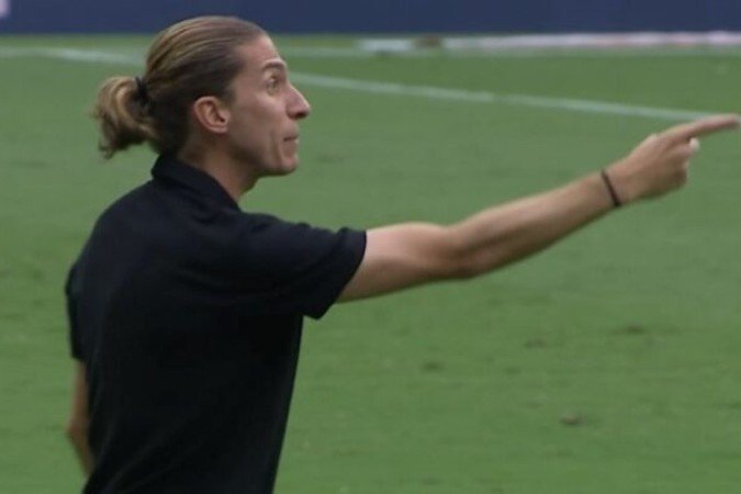 Treinador também comentou discussão que teve com o centroavante ainda no primeiro tempo e vê decisão ainda em aberto -  (crédito: Foto: Gilvan de Souza / Flamengo)