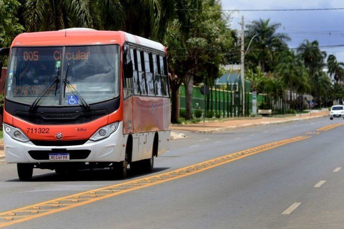 Ônibus zebrinha começou circular ontem, nas ruas de Vicente Pires.
