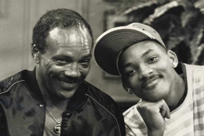 Will Smith ao lado de Quincy Jones durante gravações de 'Um maluco no pedaço' -  (crédito: Reprodução/Instagram)