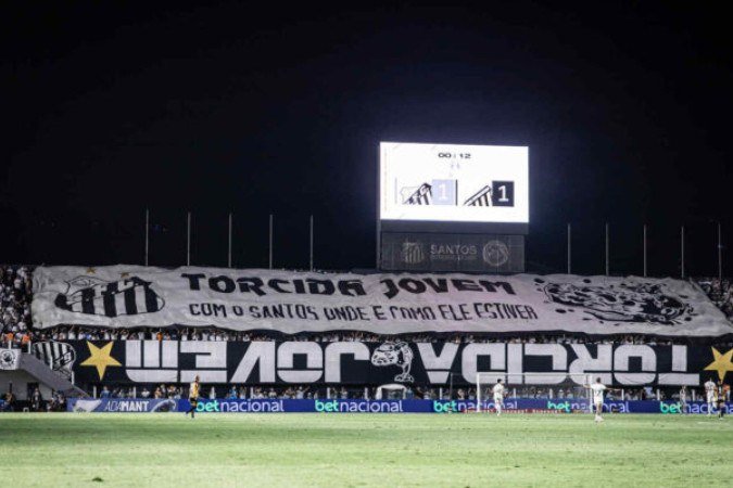 Peixe enfrentará o CRB no dia 17 de novembro, às 16h, em sua casa; no entanto, tentou transferir a partida para o estádio do Palmeiras
- (crédito: Foto: Raul Baretta/ Santos FC.) Peixe enfrentará o CRB no dia 17 de novembro, às 16h, em sua casa; no entanto, tentou transferir a partida para o estádio do Palmeiras
- (crédito: Foto: Raul Baretta/ Santos FC.)