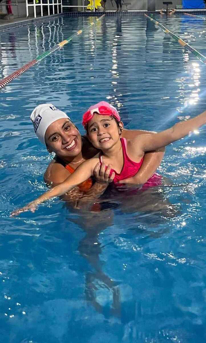 Professora Bianca Arruda e sua aluna, Sofia Ryker