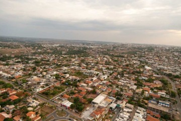 Cadastro é pré-requisito para acesso aos benefícios da venda direta, etapa final do processo de regularização -  (crédito: Daniel Santos/Terracap)