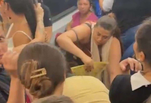 Terra Thais/CB/DA Press